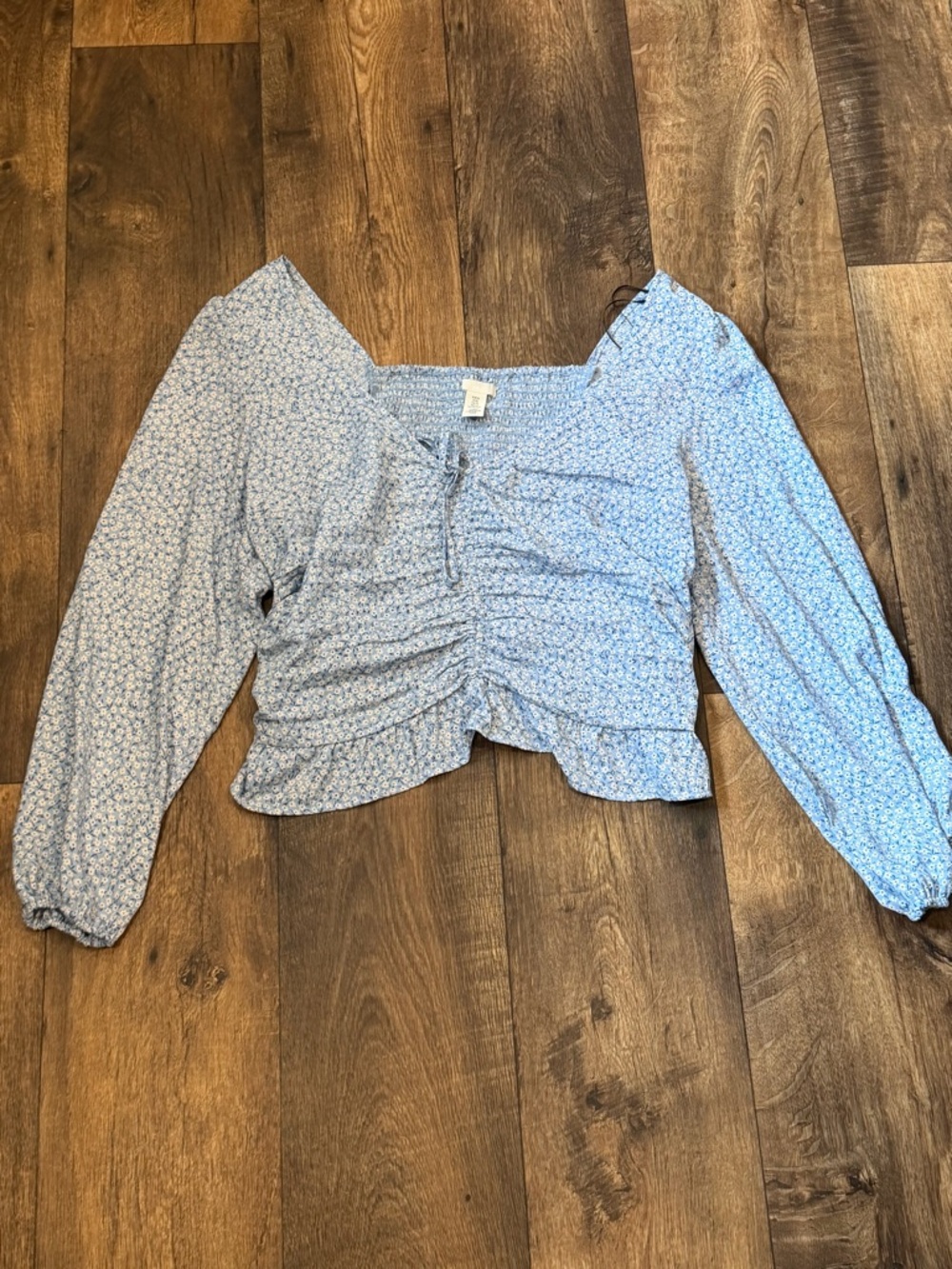 H&M Light Blue Floral Ruched Peplum Long Sleeve Top